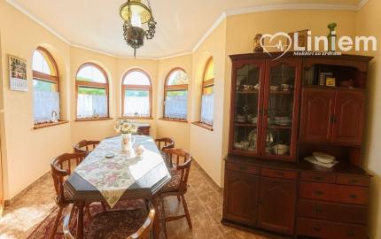 RODINNÁ  USADLOSŤ PRÍLEPY | DOM + ATELIÉR + AREÁL S HALOU