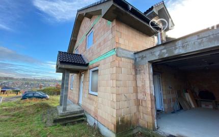  Novostavba v Malom Lapáši!