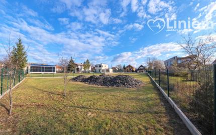  Na predaj stavebný pozemok 1022 m² – Tesárske Mlyňany 