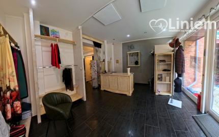  Na predaj obchodný priestor v centre Zlatých Moraviec – 42 m² 