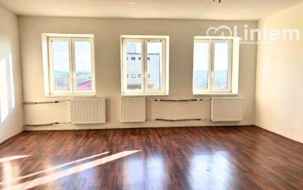 INVESTIČNÁ PRÍLEŽITOSŤ – Murovaná budova s možnosťou prestavby na bytový dom