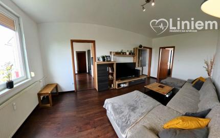 NA PREDAJ | Priestranný 3-izbový byt 73 m² + balkón + 16 m² pivnica | Nitra – Klokočinačina