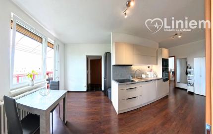 NA PREDAJ | Priestranný 3-izbový byt 73 m² + balkón + 16 m² pivnica | Nitra – Klokočinačina