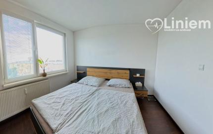NA PREDAJ | Priestranný 3-izbový byt 73 m² + balkón + 16 m² pivnica | Nitra – Klokočinačina