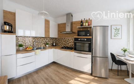 Veľký 3-izbový byt 90 m2 + 2 loggie, TRNAVA  JUH