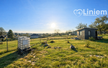 Ladice  Stavebný pozemok 863 m² s novou chatkou