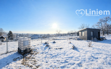 Ladice  Stavebný pozemok 863 m² s novou chatkou