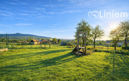 Ladice  Stavebný pozemok 863 m² s novou chatkou