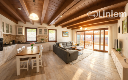 Solitér medzi nehnuteľnosťami: Luxusná rezidencia s kachľovou pecou