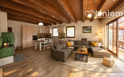 Luxusná rezidencia s kachľovou pecou