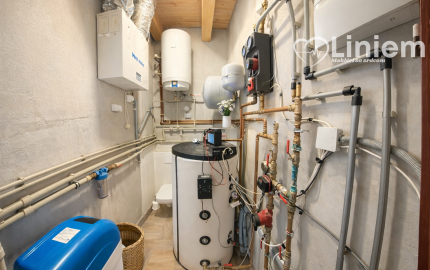 Solitér medzi nehnuteľnosťami: Luxusná rezidencia s kachľovou pecou