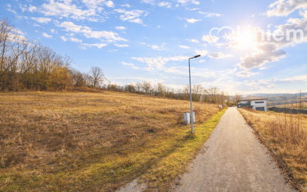 🏡 Stavebný pozemok 762 m² | Podhorany – Mechenice