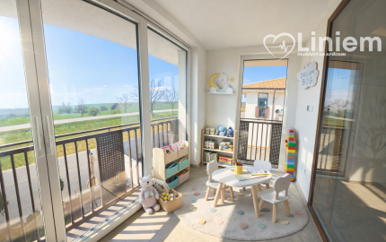 NADŠTANDARDNÝ 3-IZBOVÝ BYT S VLASTNÝM POZEMKOM PRI GOLFOVOM IHRISKU RED OAK – LUŽIANKY