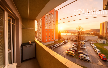 Exkluzívne iba u nás: 2-izbový byt s balkónom a klimatizáciou – Nitra, Klokočina (Baničova ulica)