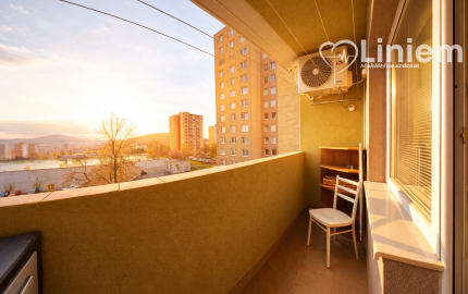 Exkluzívne iba u nás: 2-izbový byt s balkónom a klimatizáciou – Nitra, Klokočina (Baničova ulica)