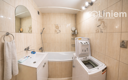 Exkluzívne iba u nás: 2-izbový byt s balkónom a klimatizáciou – Nitra, Klokočina (Baničova ulica)