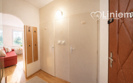 1-IZBOVÝ BYT S LOGGIOU NA KLOKOČINE V NITRE – PETZWALOVA ULICA