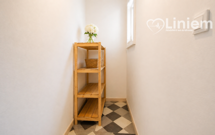 EXKLUZÍVNE – 2-izbový zariadený,bezbariérový byt s parkovaním, pivnicou a klimatizáciou