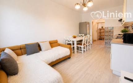 EXKLUZÍVNE – 2-izbový zariadený,bezbariérový byt s parkovaním, pivnicou a klimatizáciou