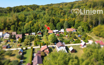 Chata s celoročným využitím a terasou | Bojná | pozemok 399 m²