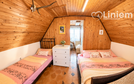 Chata s celoročným využitím a terasou | Bojná | pozemok 399 m²