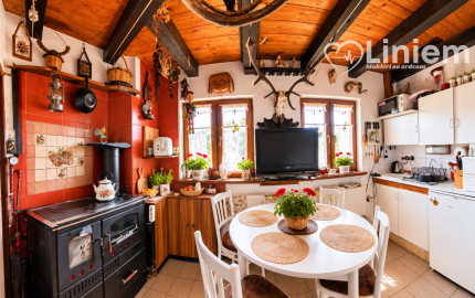 Chata s celoročným využitím a terasou | Bojná | pozemok 399 m²