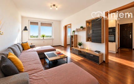NA PREDAJ | Priestranný 3-izbový byt 73 m² + balkón + 16 m² pivnica | Nitra – Klokočinačina