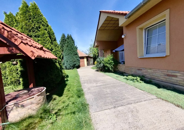 Exkluzívna ponuka: 4-izbový bezbariérový dom snov s nádhernou záhradou!