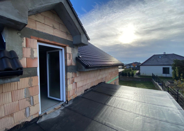  Novostavba v Malom Lapáši!