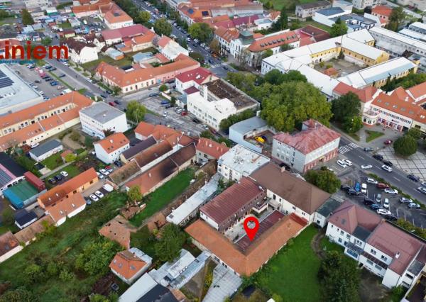  Na predaj obchodný priestor v centre Zlatých Moraviec – 42 m² 