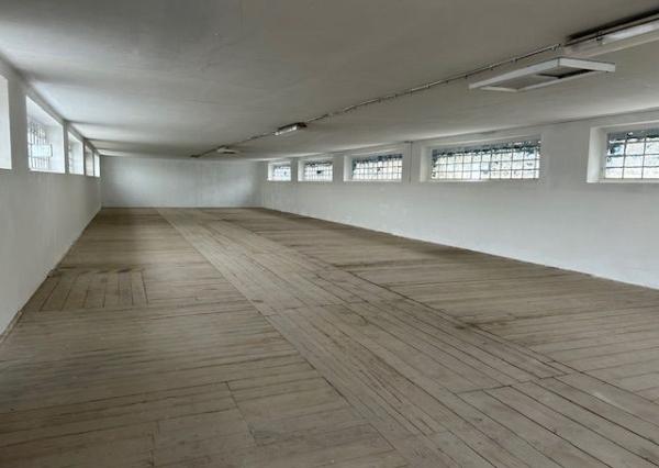 NA PRENÁJOM rozľahlý skladový priestor v Galante