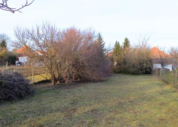 STAVEBNÝ POZEMOK NA PREDAJ – HORNÉ CHLEBANY