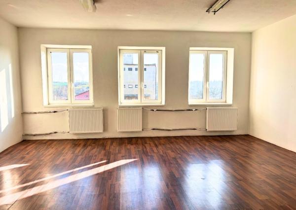 INVESTIČNÁ PRÍLEŽITOSŤ – Murovaná budova s možnosťou prestavby na bytový dom