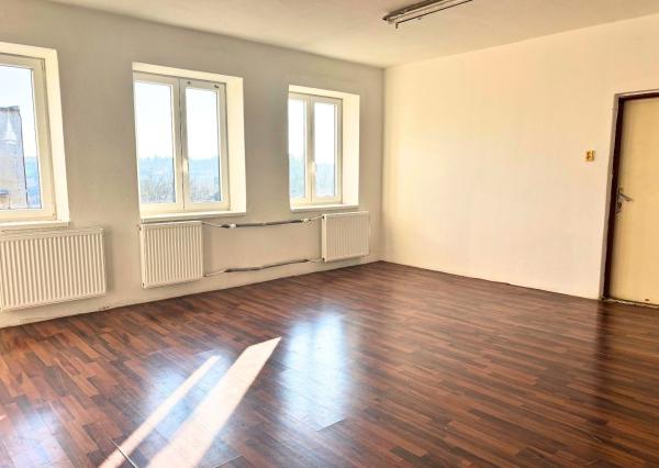 INVESTIČNÁ PRÍLEŽITOSŤ – Murovaná budova s možnosťou prestavby na bytový dom