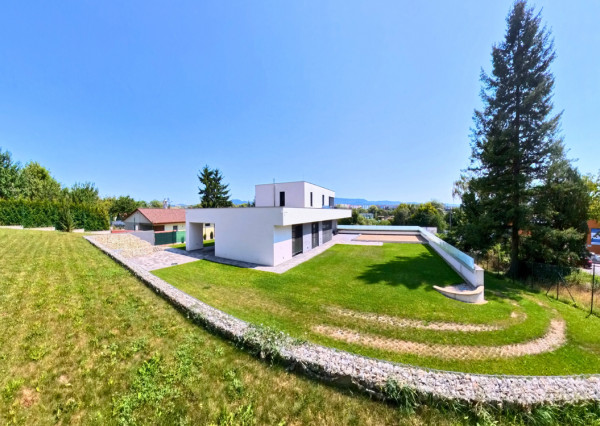  Luxusná vila na predaj – Pod Táborom, Prešov