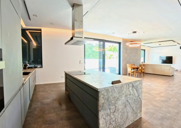  Luxusná vila na predaj – Pod Táborom, Prešov