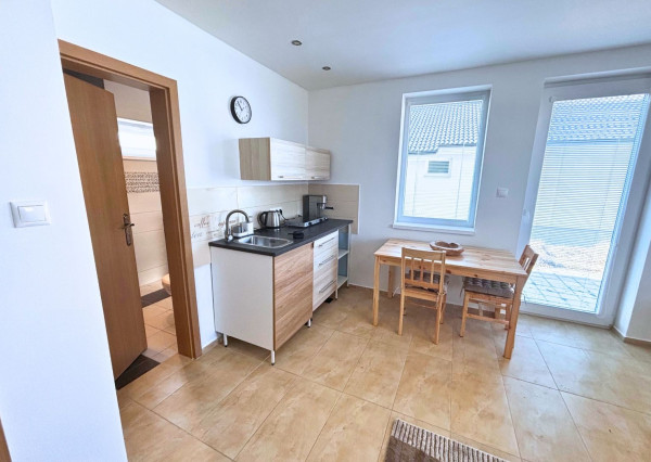 EXKLUZÍVNY PRENÁJOM GARSÓNKY V OBCI LEHOTA PRI NITRE