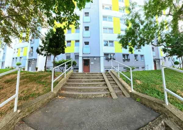 EXKLUZÍVNE: 3-izbový byt s investičným potenciálom v Nitre – lokalita Viničky