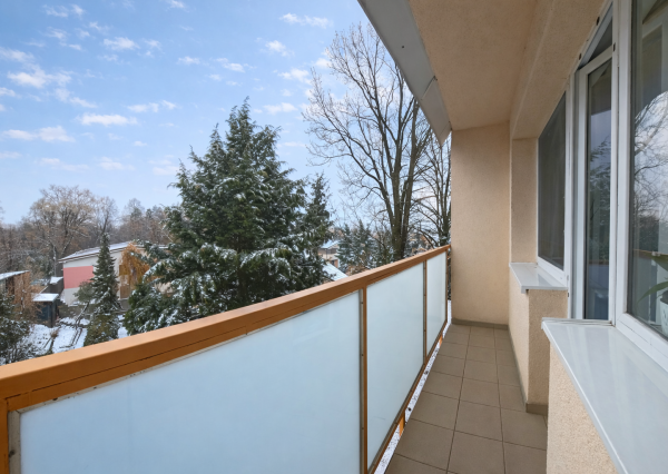 Veľký 3-izbový byt 90 m2 + 2 loggie, TRNAVA  JUH