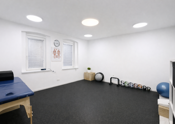 Obchodno-prevádzkové priestory v Seredi NA PRENÁJOM