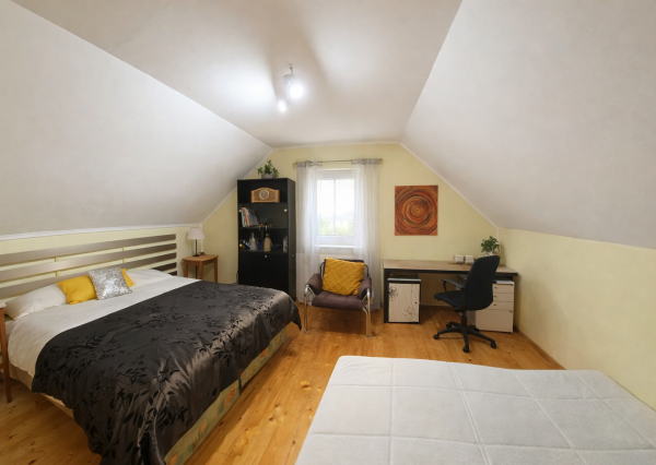 🔥 PRENÁJOM 4-IZBOVÉHO RODINNÉHO DOMU – NITRA, JANÍKOVCE 🏡