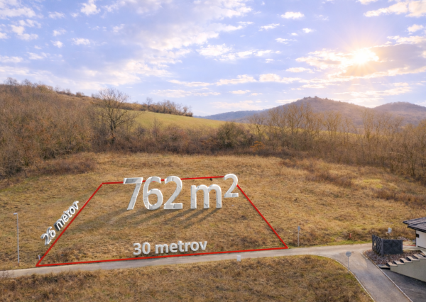 🏡 Stavebný pozemok 762 m² | Podhorany – Mechenice