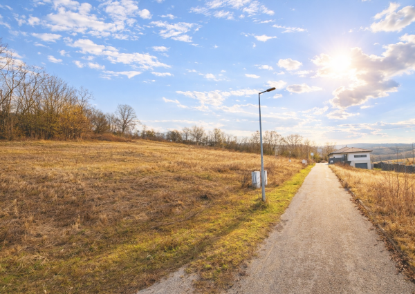 🏡 Stavebný pozemok 762 m² | Podhorany – Mechenice