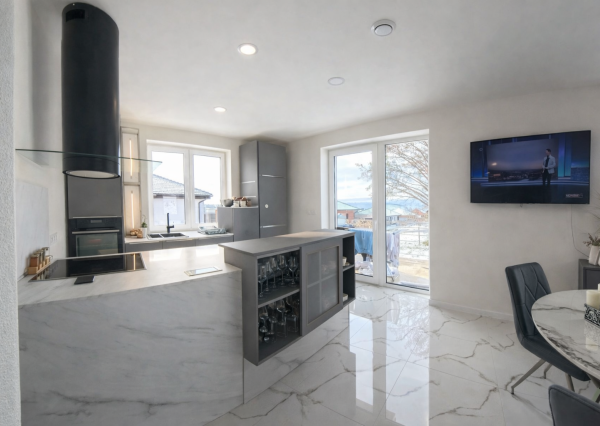 Moderný 3-izbový rodinný dom s terasou – Šalgovík, Prešov