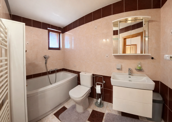 PRENÁJOM | Rodinný dom s krásnou záhradou | Nitra – Zobor