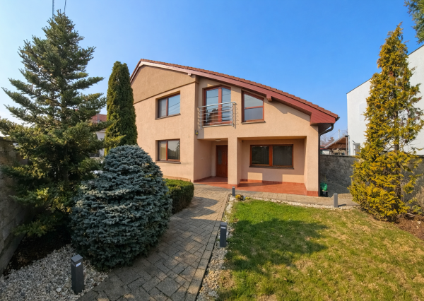 PRENÁJOM | Rodinný dom s krásnou záhradou | Nitra – Zobor