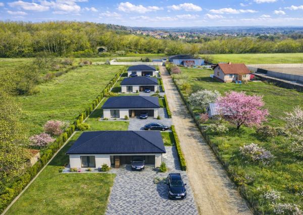 🔥 PREDAJ | 4 stavebné pozemky – Jelenec