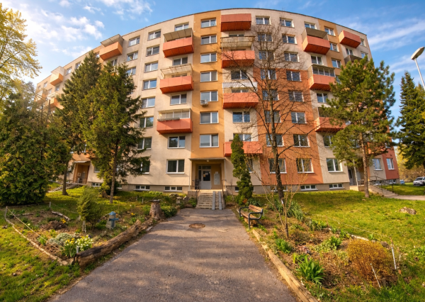 EXKLUZÍVNE-Prenájom 1-izbového bytu - Nitra, Alexyho ulica