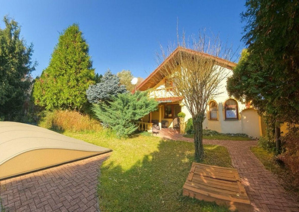 NA PREDAJ RD Pokojné bývanie s veľkým pozemkom a súkromím