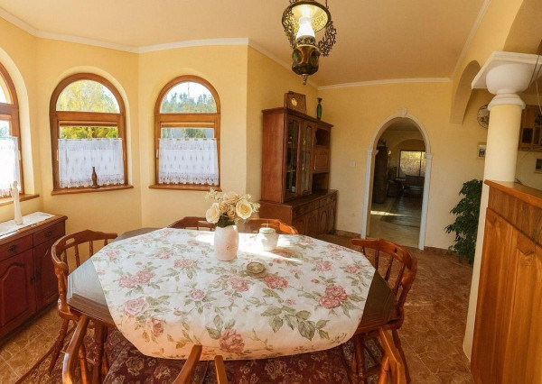 NA PREDAJ RD Pokojné bývanie s veľkým pozemkom a súkromím